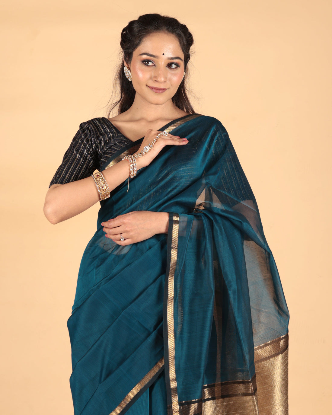 Artisan-made sarees Maheshwar